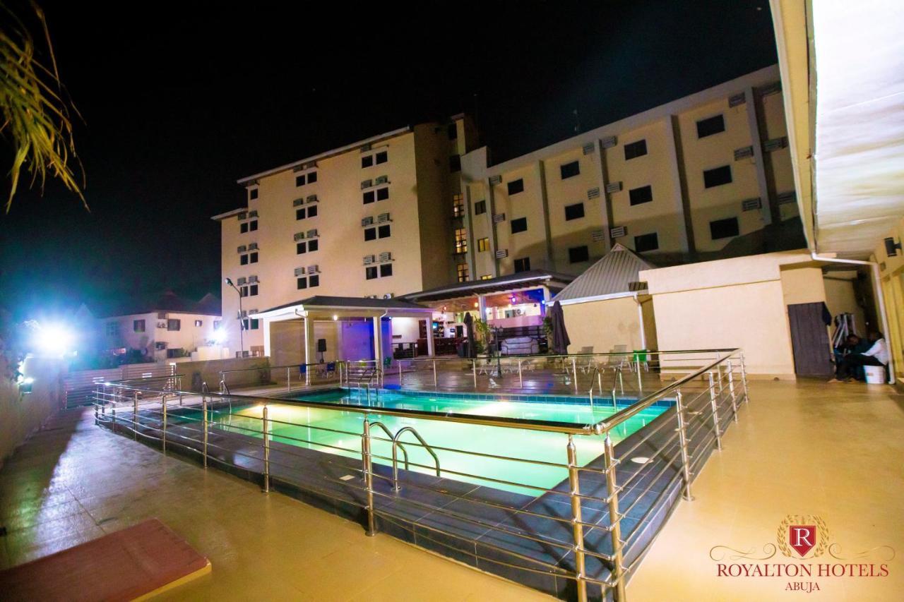 Royalton 3*